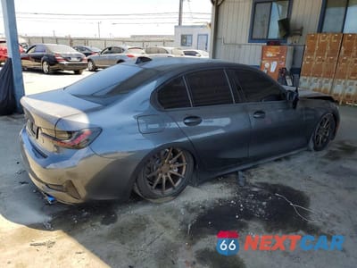 Trzecie zdjęcie samochodu z tyłu: 2020 BMW 330XI VIN:3MW5R7J05L8B05661 - miniatura