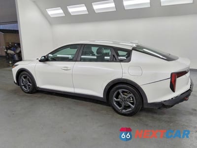 Drugie zdjęcie samochodu z przodu: 2025 KIA K4 LXS VIN:3KPFT4DE1SE084919 - miniatura
