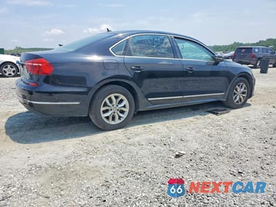 Trzecie zdjęcie samochodu z tyłu: 2016 VOLKSWAGEN PASSAT S VIN:1VWAS7A31GC029898 - miniatura