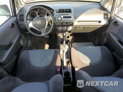 Zdjęcie 8 z 12 samochodu: 2008 HONDA FIT SPORT VIN:JHMGD38688S002218 - miniatura