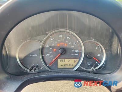 Zdjęcie 9 z 12 samochodu: 2014 TOYOTA YARIS 5-DOOR LE VIN:JTDKTUD34ED588366 - miniatura