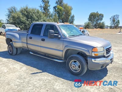 Czwarte zdjęcie samochodu z boku: 2007 GMC NEW SIERRA K3500 VIN:1GTJK33D27F152092 - miniatura