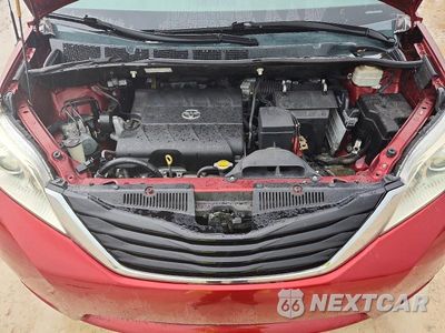 Zdjęcie 12 z 13 samochodu: 2013 TOYOTA SIENNA LE VIN:5TDKK3DC6DS315526 - miniatura