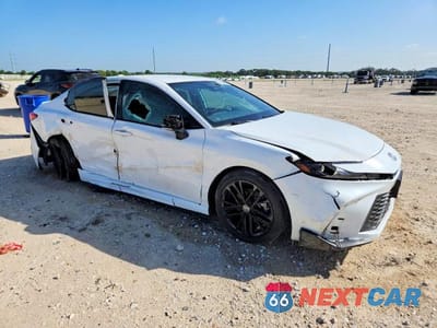 Czwarte zdjęcie samochodu z boku: 2025 TOYOTA CAMRY SE VIN:4T1DAACK6SU581027 - miniatura