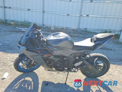 Trzecie zdjęcie samochodu z tyłu: 2026 KAWASAKI ZX636 K VIN:JKBZXJK1XTA015821 - miniatura