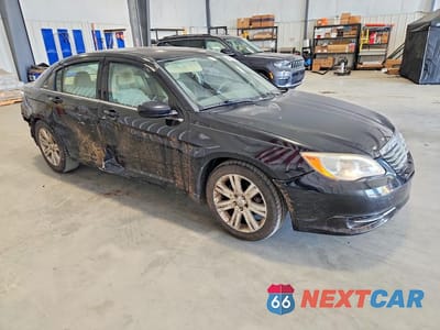 Czwarte zdjęcie samochodu z boku: 2012 CHRYSLER 200 TOURING VIN:1C3CCBBG1CN122176 - miniatura