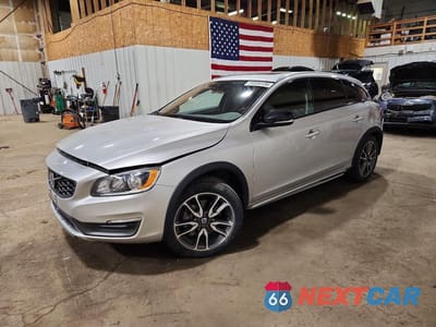 2016 VOLVO V60 CROSS COUNTRY PREMIER YV4612HK3G1003341 - główne zdjęcie licytacji z USA - miniatura
