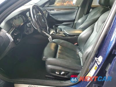 Zdjęcie 7 z 12 samochodu: 2018 BMW 530E VIN:WBAJA9C59JB033577 - miniatura