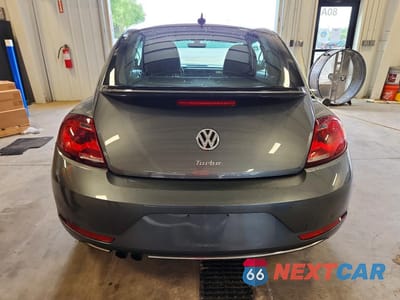 Zdjęcie 6 z 12 samochodu: 2018 VOLKSWAGEN BEETLE SE VIN:3VWJD7AT8JM712892 - miniatura