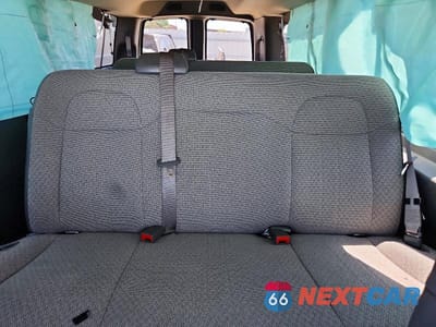 Zdjęcie 10 z 13 samochodu: 2025 CHEVROLET EXPRESS G3500 LS PASSENGER VAN VIN:1GAZGNFP5S1137204 - miniatura