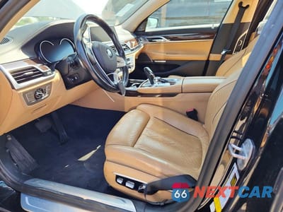 Zdjęcie 7 z 12 samochodu: 2016 BMW 750 I VIN:WBA7F0C53GGL99070 - miniatura