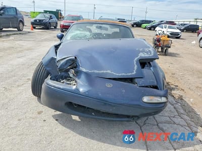 Piąte zdjęcie samochodu w środku: 1997 MAZDA MX-5 MIATA VIN:JM1NA3537V0738103 - miniatura