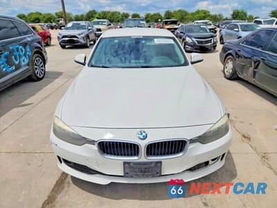 Piąte zdjęcie samochodu w środku: 2015 BMW 320 I VIN:WBA3B1C56FK135840 - miniatura