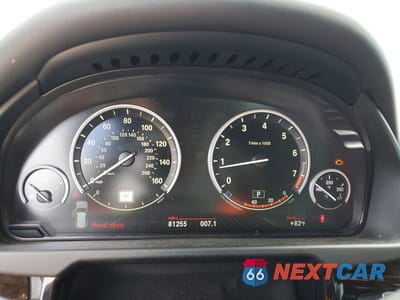 Zdjęcie 9 z 13 samochodu: 2015 BMW X5 XDRIVE50I VIN:5UXKR6C57F0J73840 - miniatura