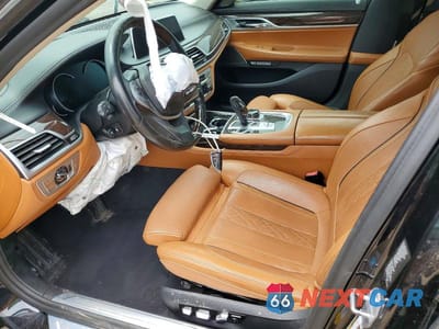 Zdjęcie 7 z 12 samochodu: 2018 BMW 750 XI VIN:WBA7F2C54JG424075 - miniatura