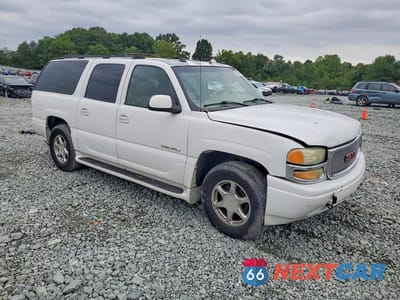 Czwarte zdjęcie samochodu z boku: 2004 GMC YUKON XL DENALI VIN:1GKFK66U94J215642 - miniatura