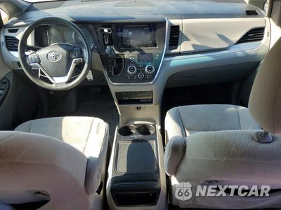 Zdjęcie 8 z 12 samochodu: 2017 TOYOTA SIENNA LE VIN:5TDKZ3DC2HS792097 - miniatura