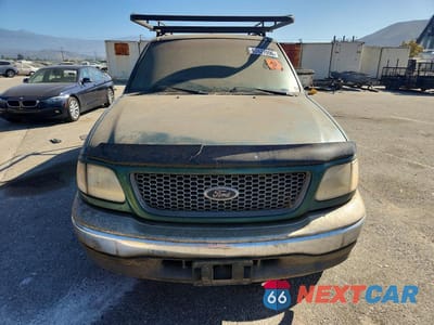 Piąte zdjęcie samochodu w środku: 2001 FORD F150 SUPERCREW VIN:1FTRW07L31KD68166 - miniatura