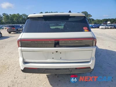 Zdjęcie 6 z 13 samochodu: 2025 LINCOLN NAVIGATOR RESERVE VIN:5LMJJ2LG8SEL03757 - miniatura