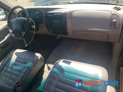 Zdjęcie 8 z 13 samochodu: 1997 FORD EXPLORER VIN:1FMCU24XXVUB83987 - miniatura