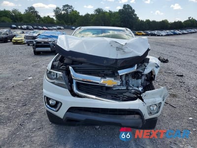 Piąte zdjęcie samochodu w środku: 2018 CHEVROLET COLORADO LT VIN:1GCGTCEN9J1113579 - miniatura
