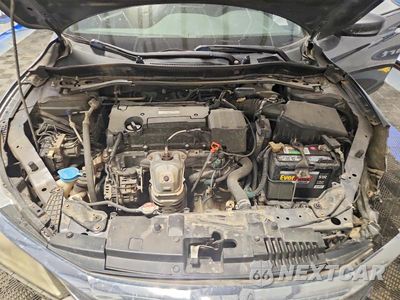Zdjęcie 11 z 13 samochodu: 2017 HONDA ACCORD SPORT VIN:1HGCR2F57HA099635 - miniatura