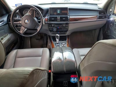 Zdjęcie 8 z 14 samochodu: 2008 BMW X5 3.0I VIN:5UXFE43538L007897 - miniatura
