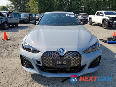 Piąte zdjęcie samochodu w środku: 2025 BMW I4 XDRIVE 40 VIN:WBY43HD04SFV15129 - miniatura