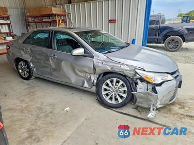 Czwarte zdjęcie samochodu z boku: 2017 TOYOTA CAMRY HYBRID XLE VIN:4T1BD1FK9HU211869 - miniatura