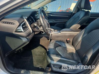 Zdjęcie 7 z 12 samochodu: 2018 TOYOTA CAMRY SE VIN:4T1B11HK7JU644537 - miniatura