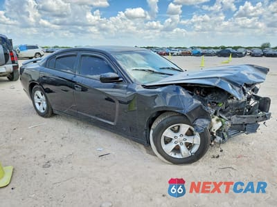 Czwarte zdjęcie samochodu z boku: 2013 DODGE CHARGER SE VIN:2C3CDXBG8DH550377 - miniatura
