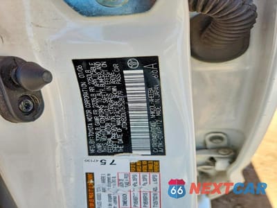 Zdjęcie 12 z 12 samochodu: 2006 TOYOTA PRIUS BASE VIN:JTDKB20U767528779 - miniatura