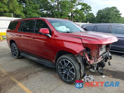 Czwarte zdjęcie samochodu z boku: 2024 CHEVROLET SUBURBAN C1500 RST VIN:1GNSCEKD0RR366909 - miniatura