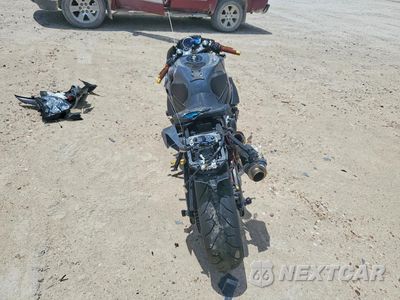 Czwarte zdjęcie samochodu z boku: 2025 SUZUKI GSX-R600 VIN:JS1GN7FA0S7100645 - miniatura