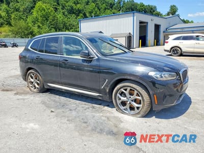 Czwarte zdjęcie samochodu z boku: 2024 BMW X3 XDRIVE30I VIN:5UX53DP04R9X30544 - miniatura