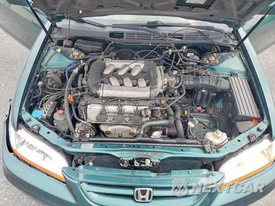 Zdjęcie 11 z 13 samochodu: 2002 HONDA ACCORD EX VIN:1HGCG22542A024040 - miniatura