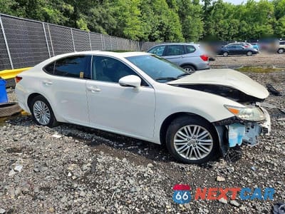 Czwarte zdjęcie samochodu z boku: 2013 LEXUS ES 350 VIN:JTHBK1GGXD2024908 - miniatura