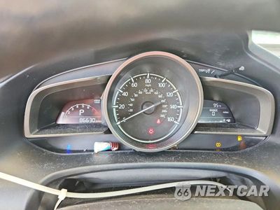 Zdjęcie 9 z 12 samochodu: 2017 MAZDA 3 SPORT VIN:JM1BN1U79H1100952 - miniatura
