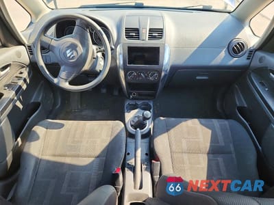 Zdjęcie 8 z 12 samochodu: 2011 SUZUKI SX4 VIN:JS2YB5A30B6300954 - miniatura
