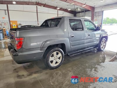 Trzecie zdjęcie samochodu z tyłu: 2013 HONDA RIDGELINE RTL VIN:5FPYK1F5XDB002603 - miniatura