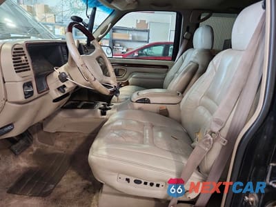 Zdjęcie 7 z 13 samochodu: 2000 CADILLAC ESCALADE LUXURY VIN:1GYEK63R8YR207931 - miniatura