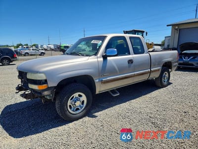 2002 CHEVROLET SILVERADO K1500 2GCEK19T921401931 - główne zdjęcie licytacji z USA - miniatura