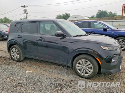 Czwarte zdjęcie samochodu z boku: 2020 KIA SOUL LX VIN:KNDJ23AU2L7020585 - miniatura