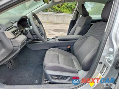 Zdjęcie 7 z 12 samochodu: 2025 TOYOTA CAMRY LE VIN:4T1DAACK6SU574076 - miniatura