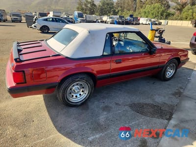 Trzecie zdjęcie samochodu z tyłu: 1990 FORD MUSTANG LX VIN:1FACP44A8LF203910 - miniatura