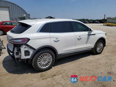 Trzecie zdjęcie samochodu z tyłu: 2020 LINCOLN NAUTILUS VIN:2LMPJ6J9XLBL15385 - miniatura