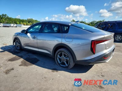 Drugie zdjęcie samochodu z przodu: 2025 KIA K4 LXS VIN:3KPFT4DE1SE065304 - miniatura