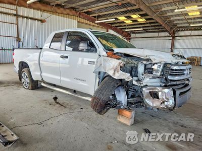 Czwarte zdjęcie samochodu z boku: 2017 TOYOTA TUNDRA SR5 VIN:5TFRY5F1XHX226546 - miniatura