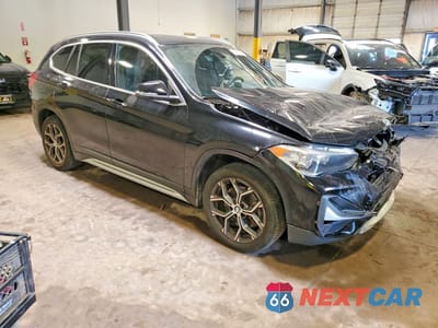 Czwarte zdjęcie samochodu z boku: 2020 BMW X1 XDRIVE28I VIN:WBXJG9C00L5P74517 - miniatura