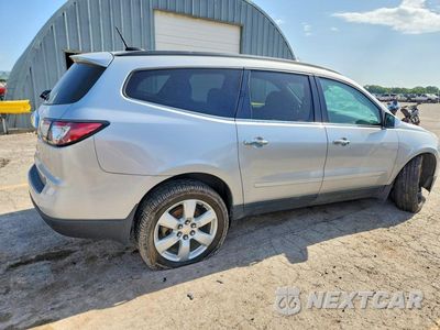 Trzecie zdjęcie samochodu z tyłu: 2017 CHEVROLET TRAVERSE LT VIN:1GNKRGKD2HJ214864 - miniatura